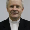 Bispo de Cáceres, Dom Antônio Emídio Vilar, é transferido.