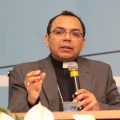 “Vale a pena carregar essa Igreja com amor”, diz secretário do Celam aos bispos do Brasil