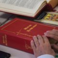 Cetel se encontra na sede da CNBB para dar continuidade à revisão do Missal Romano
